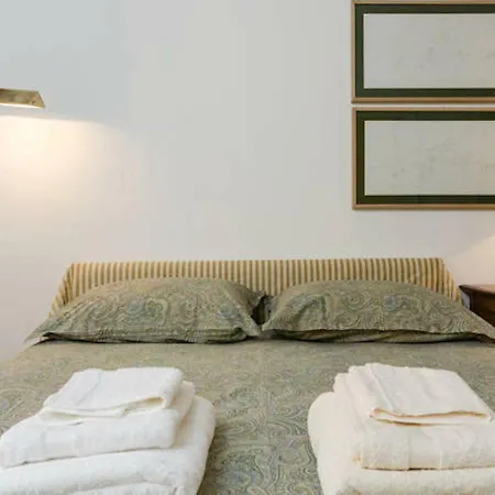 Apart Ponte Vetero In Brera 아파트 밀라노